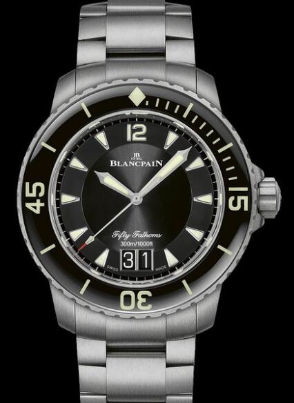 Blancpain Fifty Fathoms Grande Date Replica Watch Titanium - Black Dial - Titanium Bracelet 5050 12B30 98B